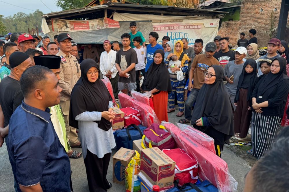 Bupati Siak Temui Teman Semasa di Pesantren yang Jadi Korban Kebakaran Tualang