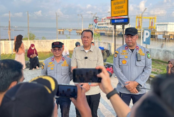 Wabup Muzamil Tinjau Pelabuhan Roro Insit: Penyeberangan Aman dan Lancar