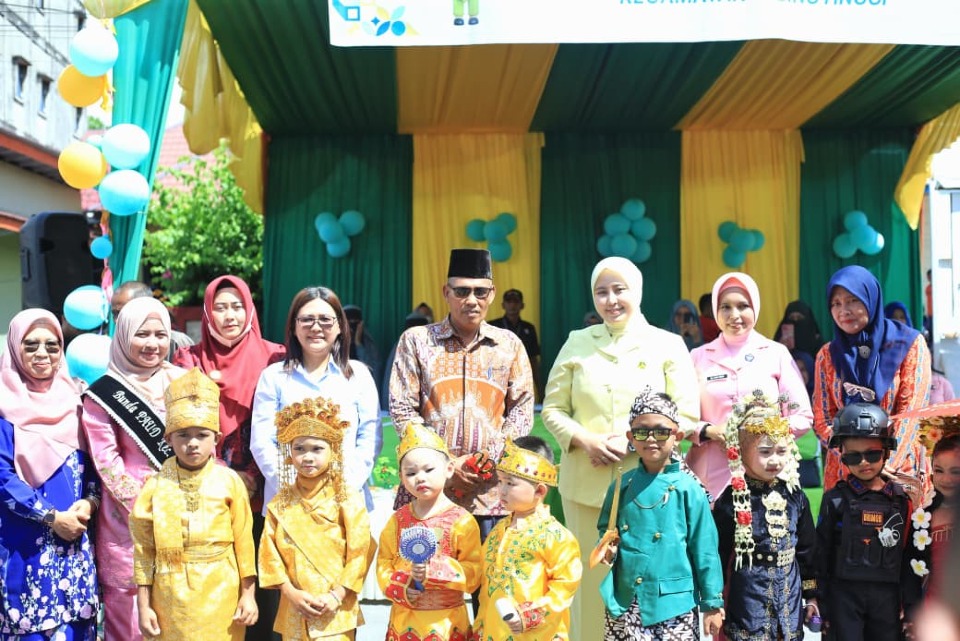 Tawa Anak-Anak Warnai Pagi Hardiknas di Kepulauan Meranti