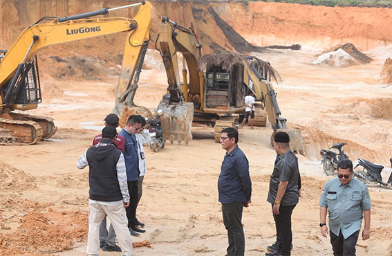 Pemprov Riau Hentikan Dua Aktivitas Tambang MBLB Tanpa Izin di Kampar