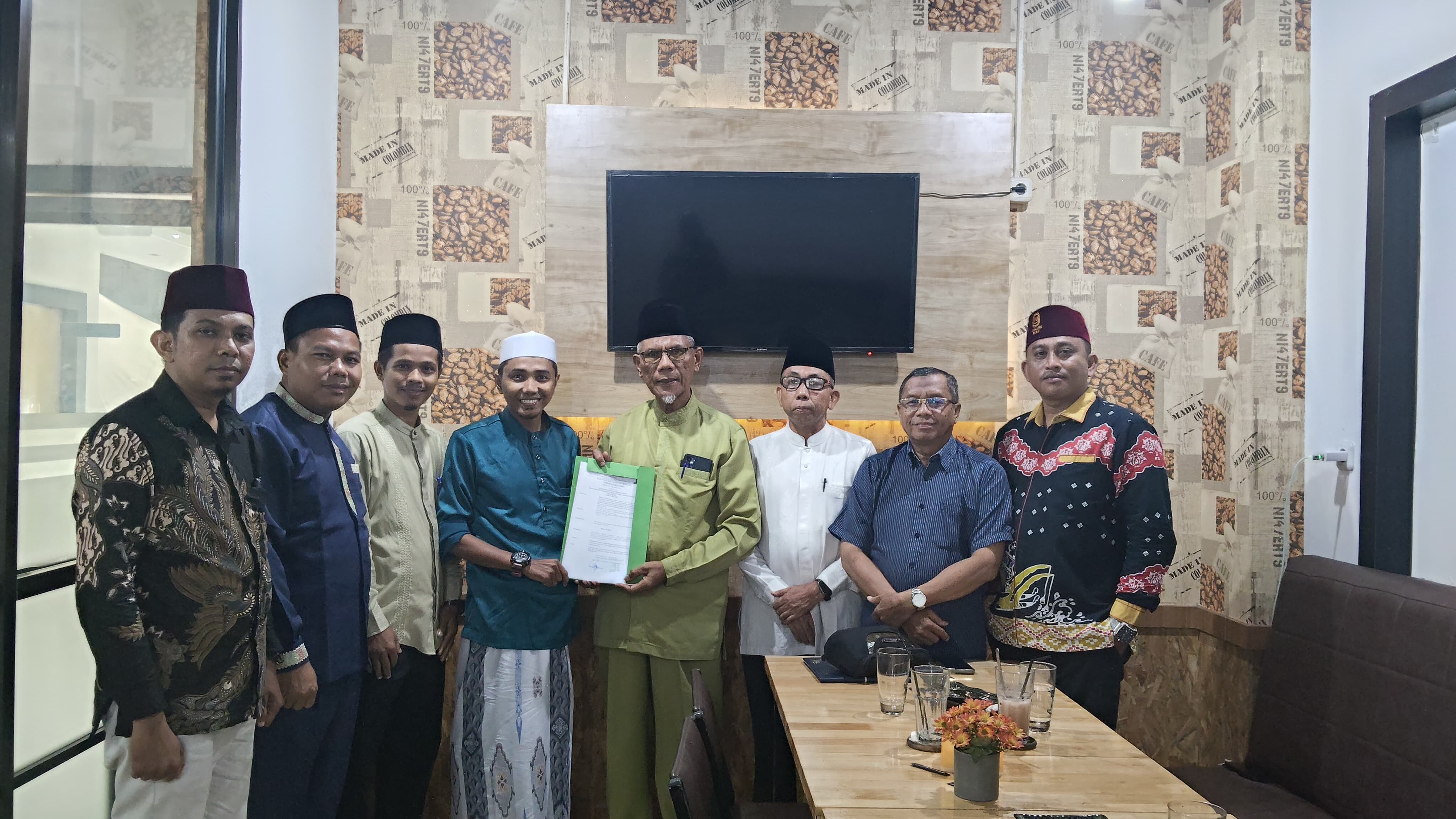 DPW IM Riau Percayakan Kepengurusan DPD IM Kota Pekanbaru kepada Muballigh-Mubaligh Muda