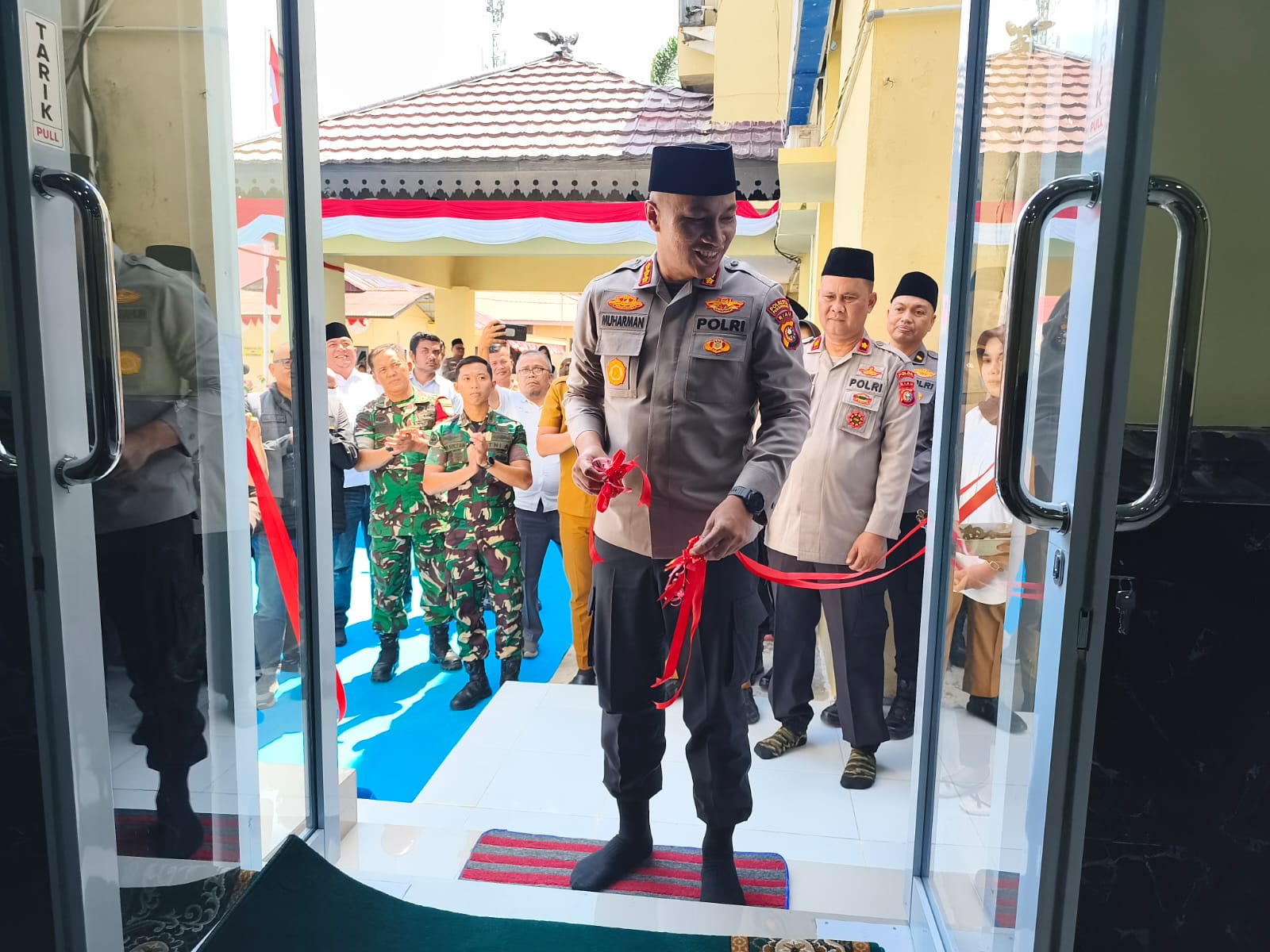 Kapolresta Pekanbaru Resmikan Musala An Nusirwan, Perkuat Pembinaan Spiritual di Polsek Bina Widya