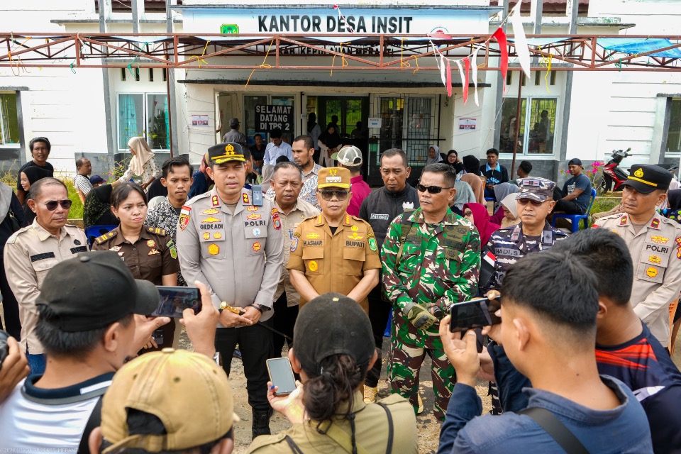 Pilkades Serentak di 12 Desa Kepulauan Meranti Berjalan Lancar, Bupati Asmar Imbau Warga Jaga Kamtibmas