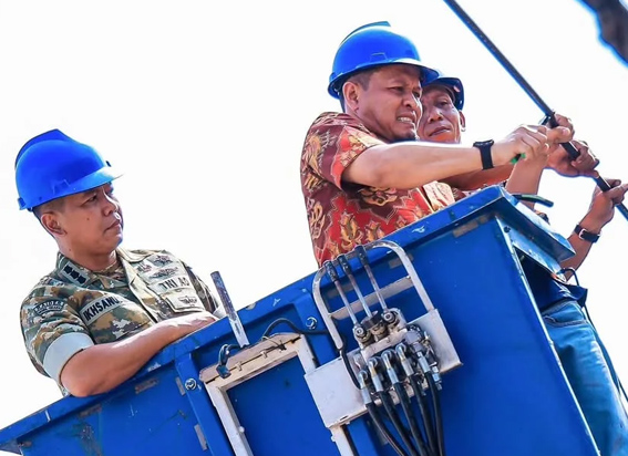Pemko Pekanbaru Tertibkan Kabel Fiber Optik, Empat Ruas Jalan Jadi Prioritas