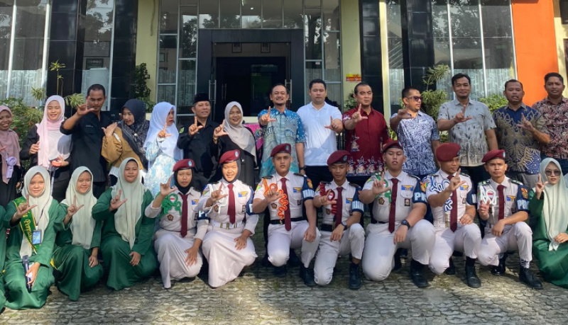 Green Policing, Ditresnarkoba Polda Riau Gandeng Siswa Pertanian Gelar Penanaman Pohon