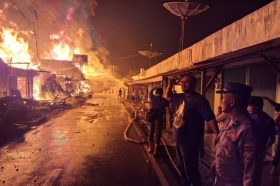 13 Kios di Pasar Peranap Ludes Terbakar