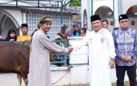 Momentum Iduladha di Meranti, Sapi Kurban Presiden Disalurkan untuk Warga Banglas