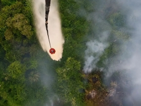 Heli Water Bombing dan OMC Gempur Karhutla Tiga Kabupaten